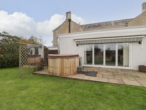 Terrace/patio - Milton Manor, Milton On Stour (Gillingham)