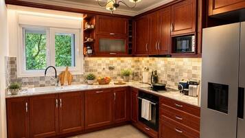 Microwave, oven, stovetop, dishwasher