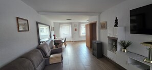 Living area - A cozy temporary home and freedom. (Helmbrechts)