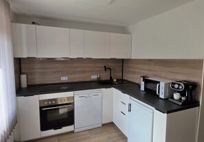 Private kitchen - A cozy temporary home and freedom. (Helmbrechts)