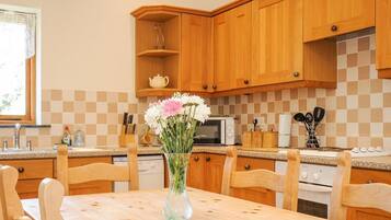 Dishwasher, highchair