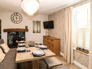 Dining - Tree Tops Retreat in Nenthead (Alston)