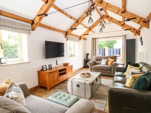 Living area - Cobblers Barn, Potter Heigham (Repps With Bastwick)