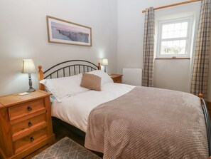 WiFi - Charming Ty Gwenyn Retreat in Rhydwyn (Holyhead)