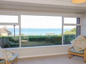 Interior - High Tide, Cowes Isle of Wight (Cowes)