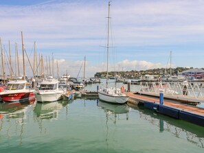 Marina - High Tide, Cowes Isle of Wight (Cowes)