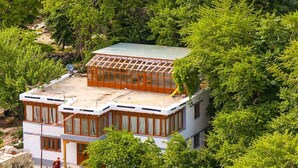 Ảnh chưa phân loại, 4 trong số 6 ảnh, nút