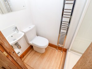 Shower - 7 Hylton Terrace, Rookhope (Bishop Auckland)