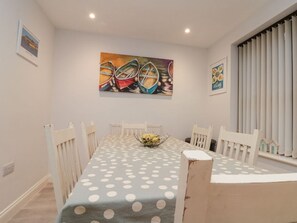 Dining - Herons Reach, Whitby (Whitby)