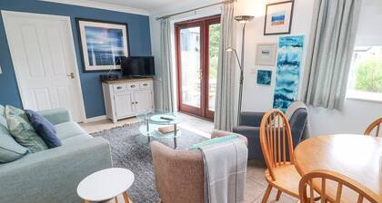 Chy Lowena, Goldenbank. 2 bed.