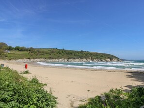 Beach nearby - Chy Lowena, Goldenbank. 2 bed. (Falmouth)