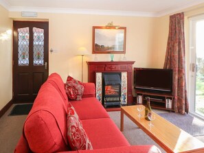 Living area - Thornlea: A Charming Retreat in Richmond (Richmond)