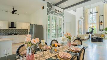 Luxury Villa, Balcony, Garden View | Dining