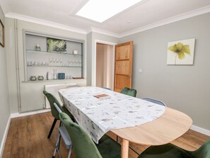 Dining - Honeybees Haven, Hunstanton (Hunstanton)