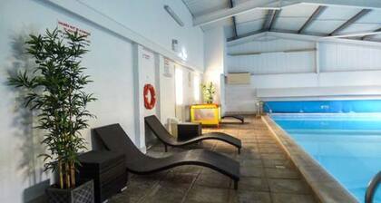 Charming Groom Cottage Retreat in Bude
