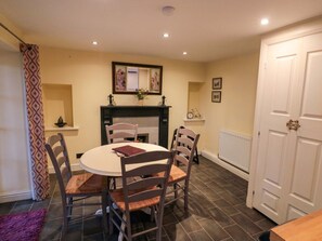 Dining - Brewers Cottage, Pickering (Pickering)