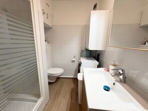 Bathroom - Studio sea view, AC, pets welcome - 2 guests (Le Barcarès)