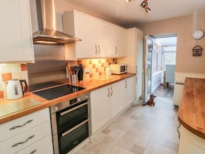 Dishwasher, highchair - Willow Nook, Lealholm (Whitby)