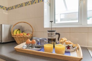 Breakfast meal - Postman's Cottage, Bridlington (Bridlington)