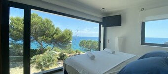 Elegant Villa in Torredembarra with Sea View