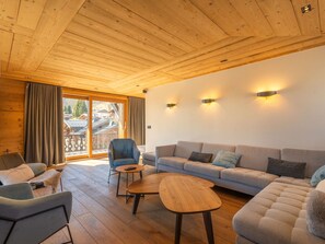 TV, fireplace - Apartment for 14 guests (Les Gets)
