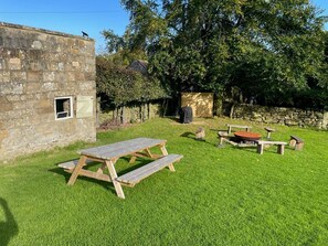 Outdoor dining - Charming The Nook in Glaisdale (Whitby)