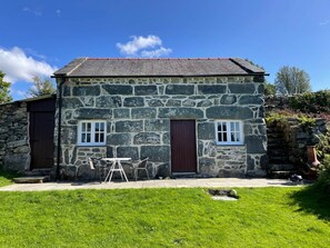 Exterior - Gelli Bach at Gelli Las, Llanbedr (Llanbedr)