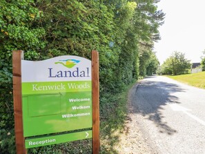 Property grounds - 64 Acorn Lodge Kenwick Park, Louth (Louth)