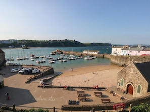Beach nearby - Greengate, Tenby, Pembrokeshire (Tenby)