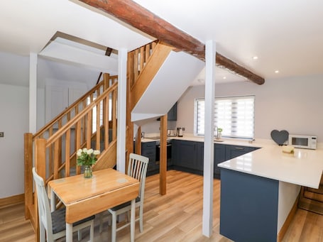 Interior. Thimble cottage, Dorset, 1 bed
