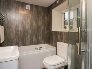 Shower - The Barn is in Nether Wasdale. (Seascale)