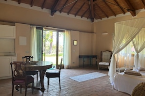Dining - Villa Aurora with Private Pool (Porto Azzurro)