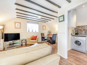 Interior - The Hayloft, St Florence (Tenby)