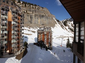 Unclassified image, 4 of 12, button - Studio for 3 guests near children (Avoriaz)