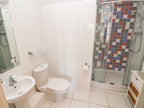 Shower - 24 Rhodewood House, Saundersfoot (Saundersfoot)