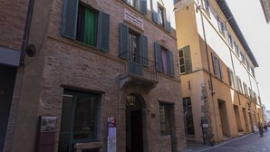 Immagine non classificata, 5 di 33, pulsante