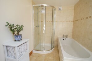 Shower - Bramblewood Cottage, Bassenthwaite (Wigton)