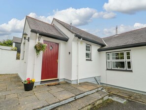 Exterior detail - Bwthyn Clai, Llangefni (Llangefni)