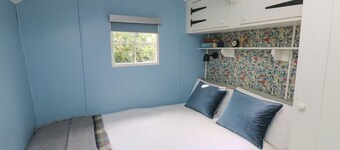 Hazel Nook, Narberth