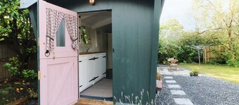 Hazel Nook, Narberth