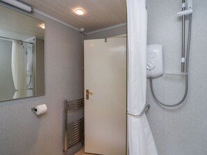 Shower - Apartment 4, Keswick, Cumbria. (Keswick)