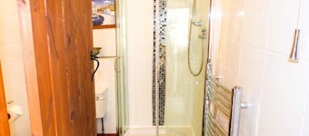 Rambler's Cottage - Pet-Friendly Haven