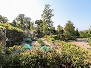 Property grounds - Annex at Catacol near to Heage (Belper)