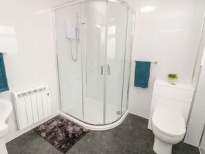 Shower - Trigfa: Charming Retreat in Llanfechell (Amlwch)