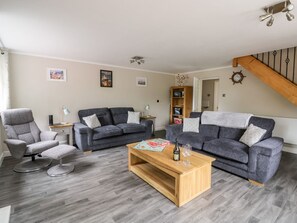 Living area - Byefield Lodge, Welland (Malvern)
