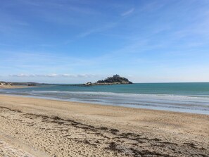 Beach - Godolphin Barn, Rosudgeon (Helston)