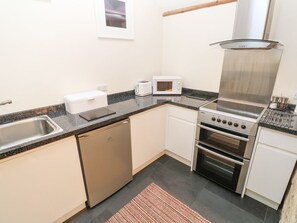 Dishwasher - Godolphin Barn, Rosudgeon (Helston)