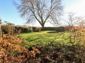 Property grounds - The Ramblers' Annex, Mattishall (Dereham)