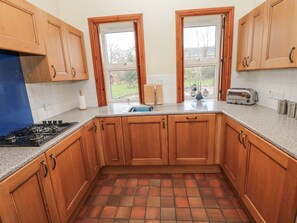 Dishwasher, high chair - Charming Barnacre Retreat, Longhirst (Morpeth)