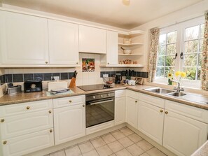 Private kitchen - Apple Tree Cottage, Harvington (Evesham)